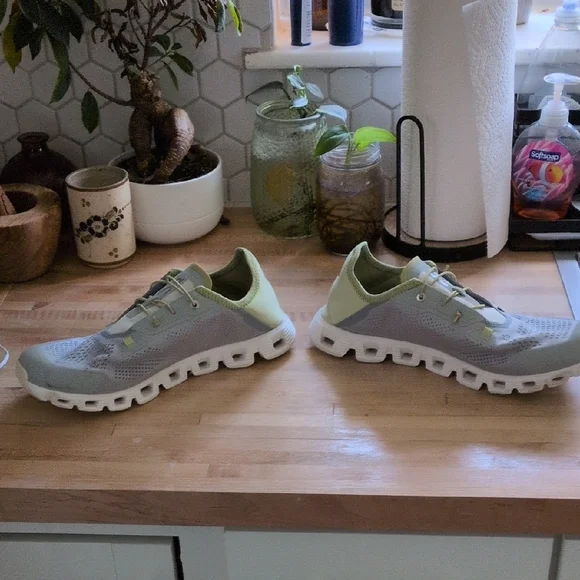On Running Olive and Gray Sneakers - Picture 5 of 9